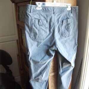 Eddie Bauer cropped pants gray size T12